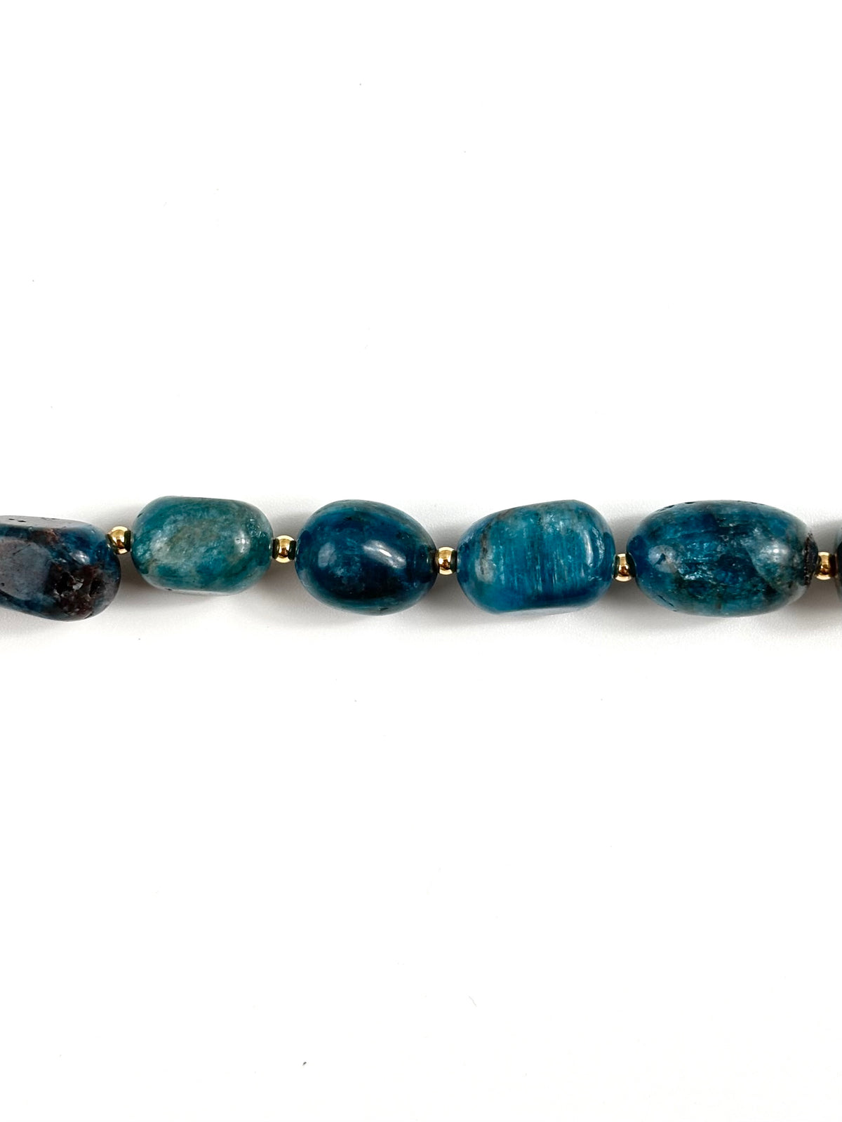 Collier Caiou, grosses perles en pierres fines et perles gold filled – ËZÜ Bijoux